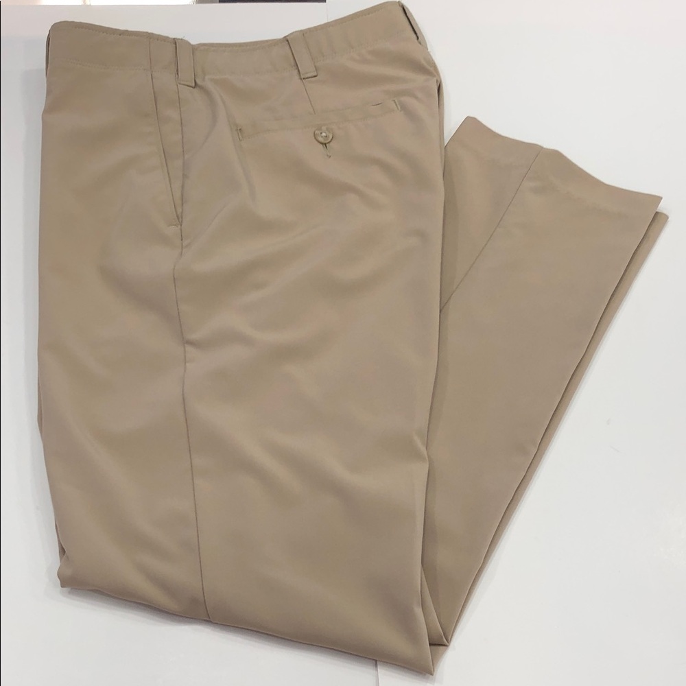 ⛳️Ben Hogan Men’s Golf/Dress Pants – Size 34x32 – Tan